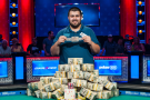 Scott Blumstein je šampiónom ME WSOP 2017 Scott Blumstein je šampiónom ME WSOP 2017