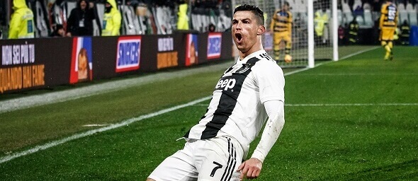 Cristiano Ronaldo v drese Juventusu Turín