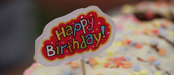 Narodeninové bonusy a free spiny v online casinach